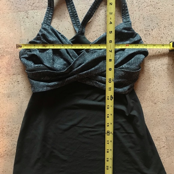 Lululemon wrap it up tank, M?, dark green - Picture 5 of 8